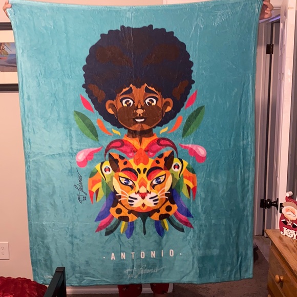 Disney Encanto Throw Blanket